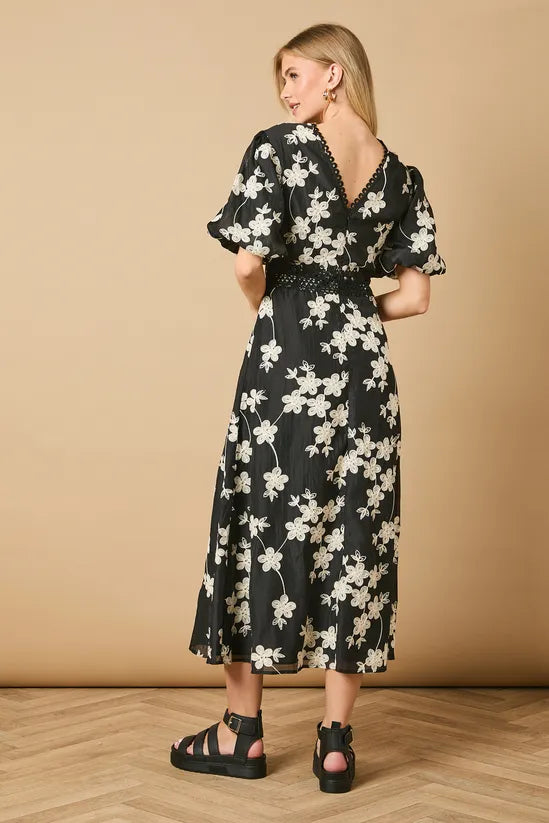 Lace Trim V Neck Puff Sleeve Midi Dress